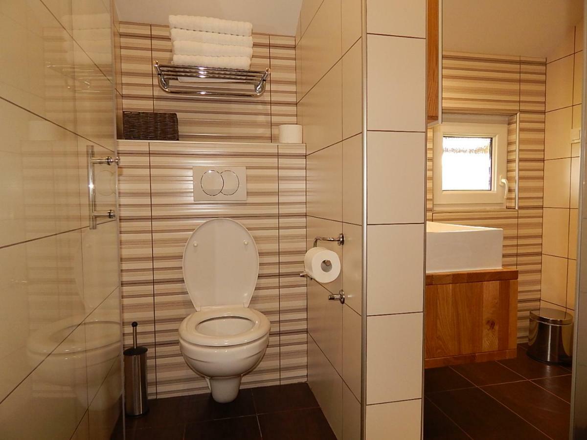 Studio Apartman Lakasa Раковица Екстер'єр фото