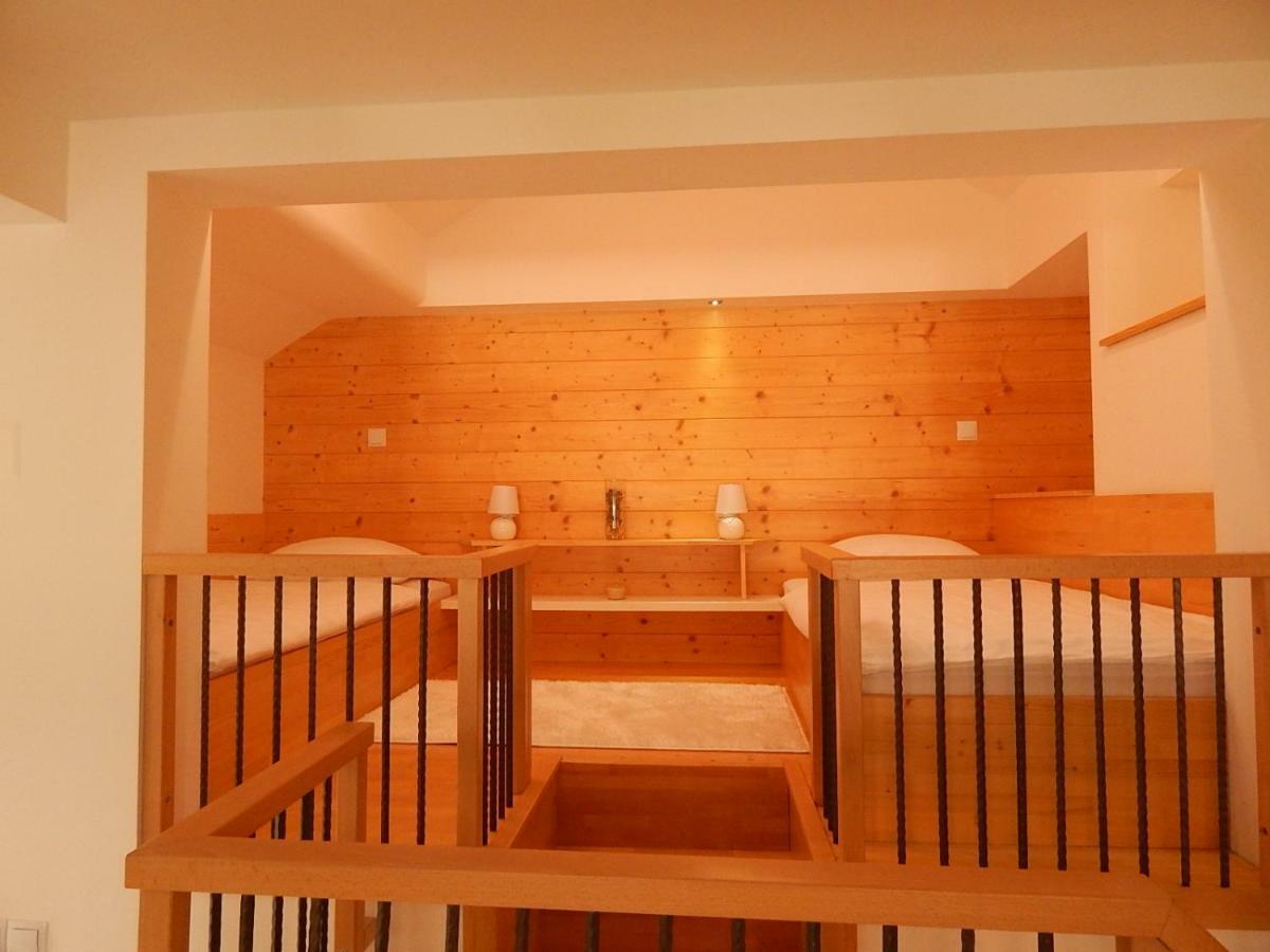 Studio Apartman Lakasa Раковица Екстер'єр фото