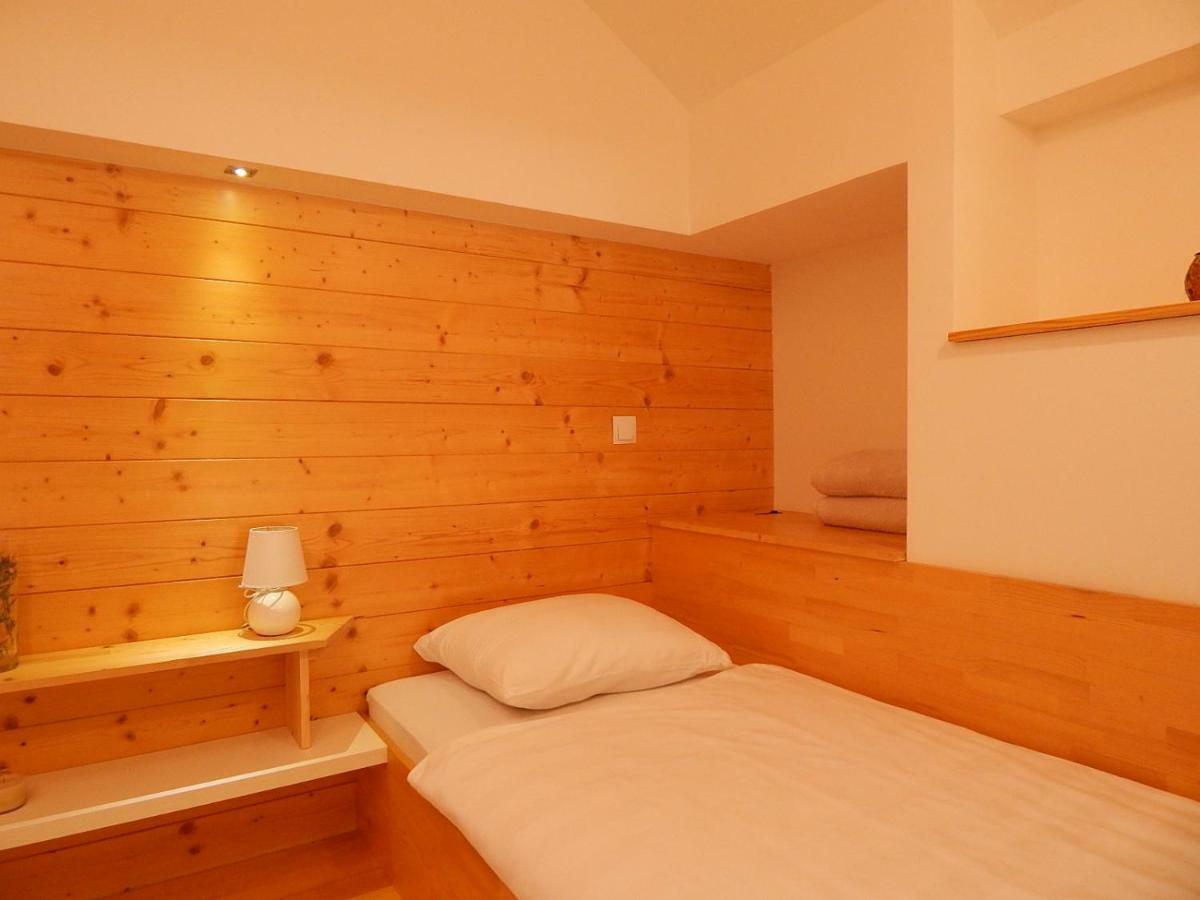 Studio Apartman Lakasa Раковица Екстер'єр фото